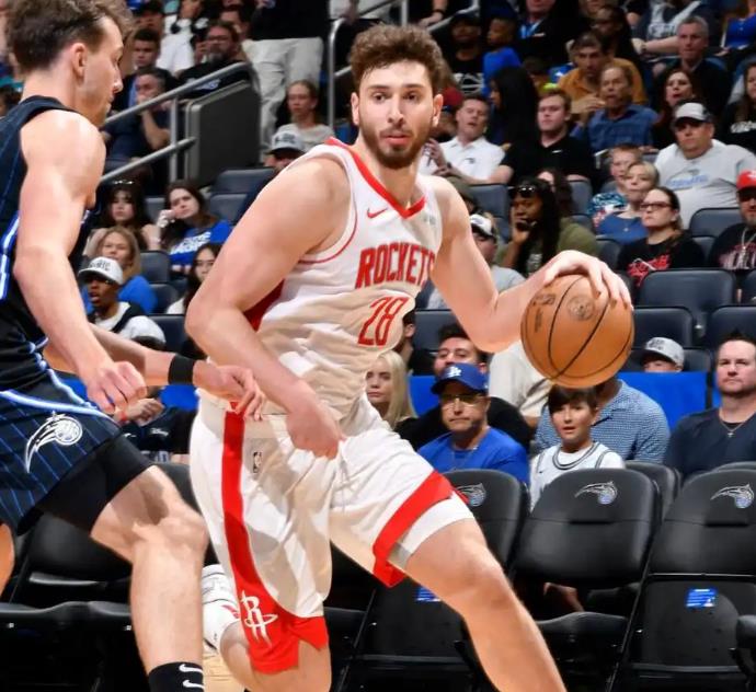 麦孔：劳塔罗打进一个真正队长般的进球，向队友传递他的决心（麦孔：劳塔罗轰出队长式进球，将决心传达给队友）