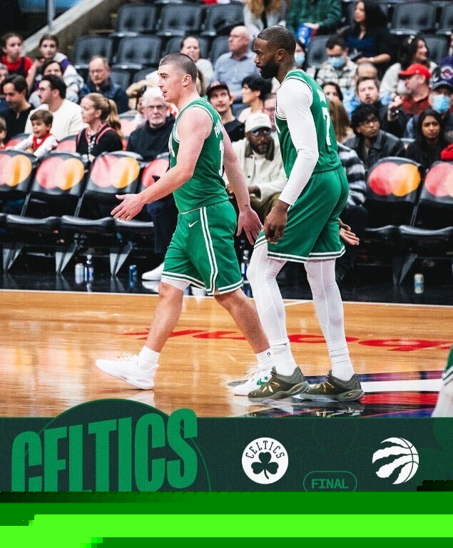 欧冠淘汰赛前瞻：巴萨客场挑战曼联,（欧冠淘汰赛前瞻：巴萨客战曼联）