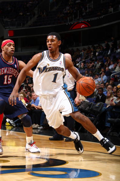 时隔45天重返赛场，内马尔替补出战20分钟助桑托斯收获一分（时隔45天复出，内马尔替补出场20分钟助桑托斯带走1分）