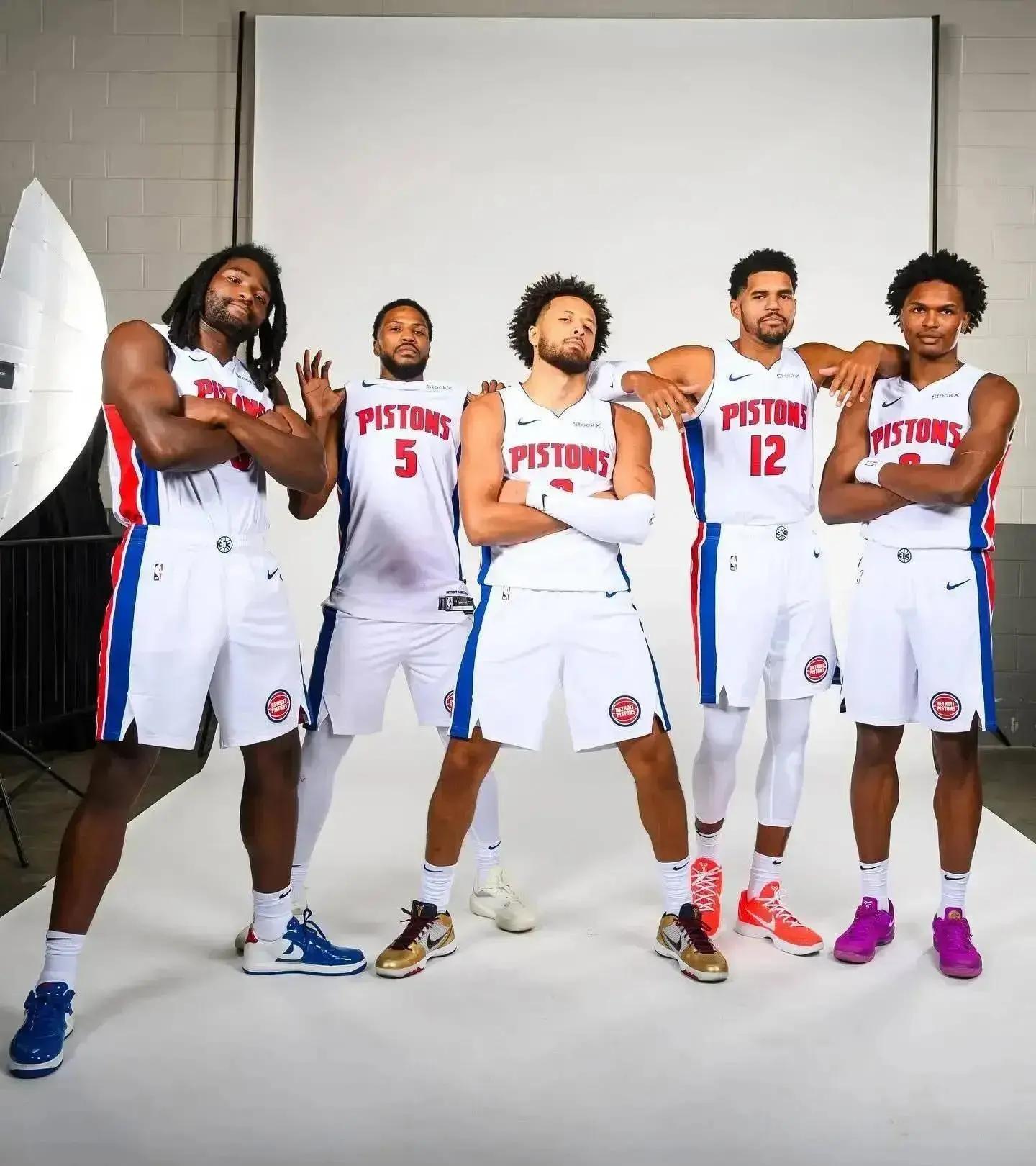 斯帅：今天整场比赛都是进步；戴维和奥蓬达？进球是前锋的一切（斯帅：今日整场都有提升；谈戴维与奥蓬达——前锋以进球为本）