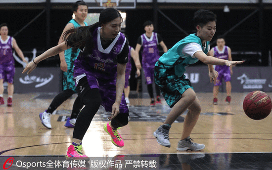 为何广东队杯赛又输山西？皆因4换2所致，粤蜜：送走一人太可惜（广东杯赛再负山西，4换2影响显现，粤蜜叹送走一人太可惜）