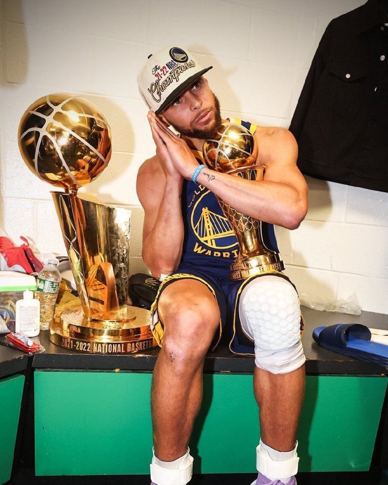 克林斯曼：看好葡萄牙夺得世界杯；希望内马尔为巴西出战（克林斯曼：看好葡萄牙问鼎世界杯，盼内马尔代表巴西登场）